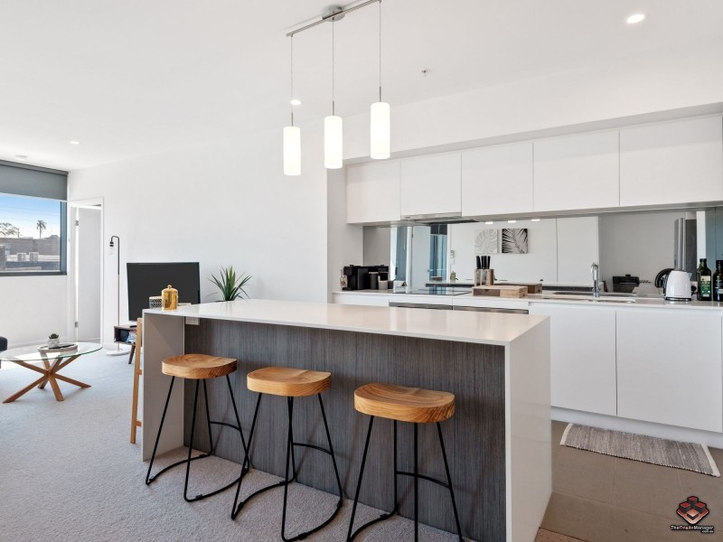 10304/300 Old Cleveland Road, Coorparoo QLD 4151