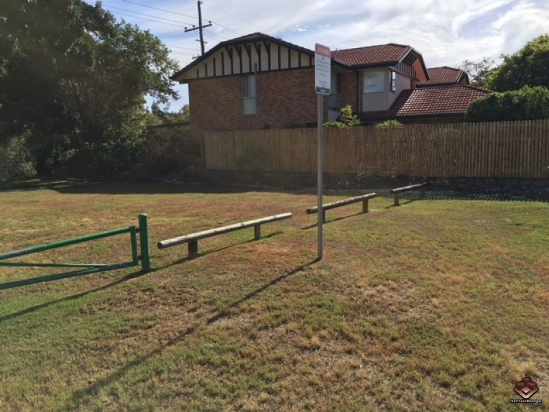 75 Brown Street, Labrador QLD 4215