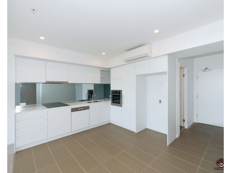 20504/300 Old Cleveland Road, Coorparoo QLD 4151