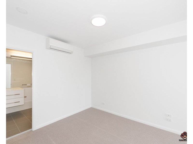 20504/300 Old Cleveland Road, Coorparoo QLD 4151