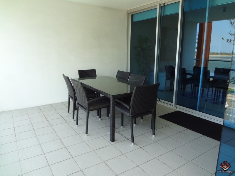 430 Marine Parade, Biggera Waters QLD 4216