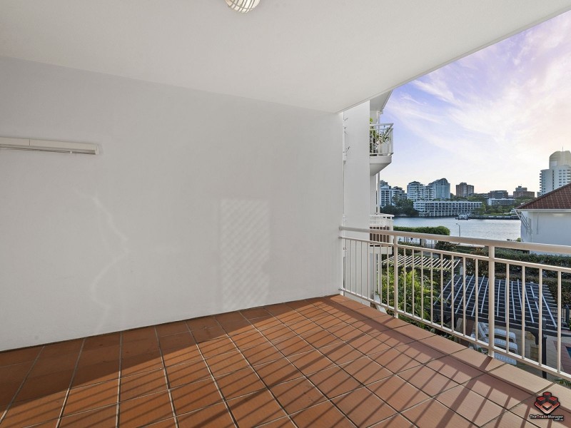 6 Merthyr Road, New Farm QLD 4005