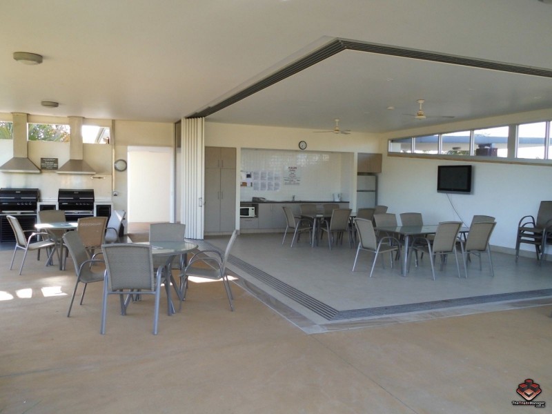 230 Pulgul Street, Urangan QLD 4655