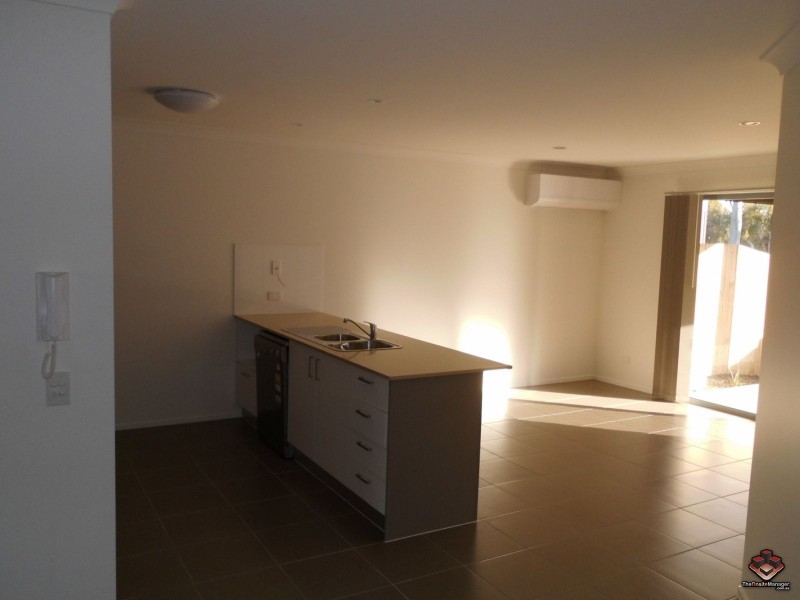 230 Pulgul Street, Urangan QLD 4655