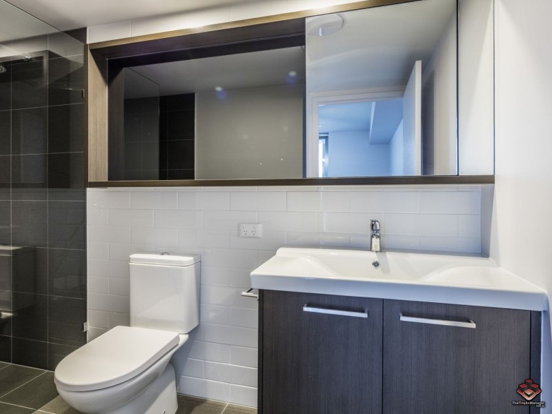 17 Carl Street, Woolloongabba QLD 4102