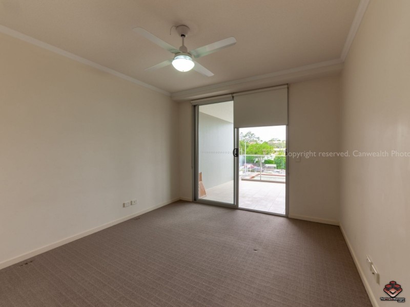 95 Clarence Road, Indooroopilly QLD 4068