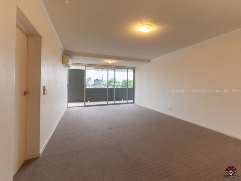 95 Clarence Road, Indooroopilly QLD 4068