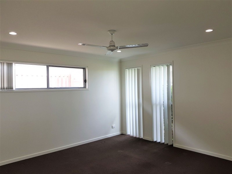 6 Dawes Crescent, Urraween QLD 4655