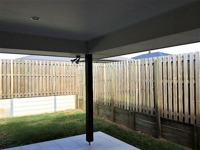 6 Dawes Crescent, Urraween QLD 4655