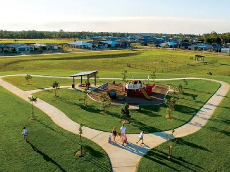 6 Dawes Crescent, Urraween QLD 4655