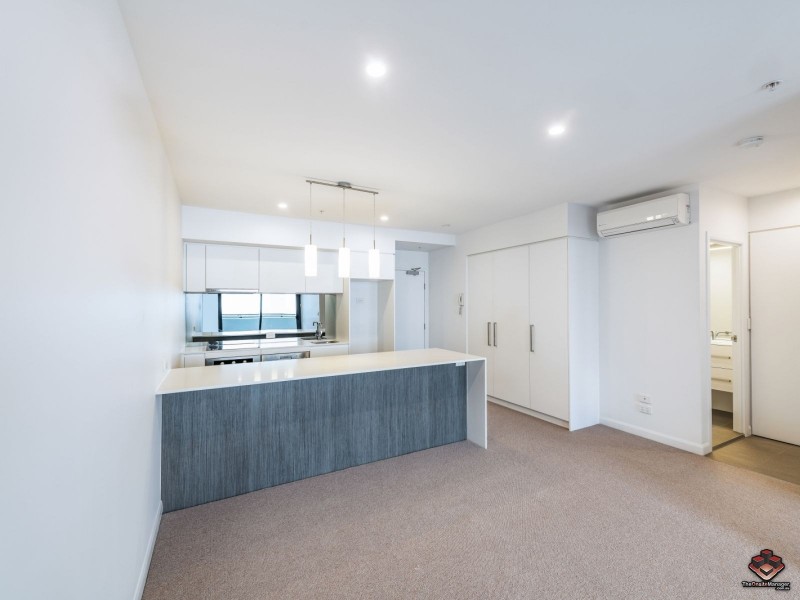 10708/300 Old Cleveland Road, Coorparoo QLD 4151