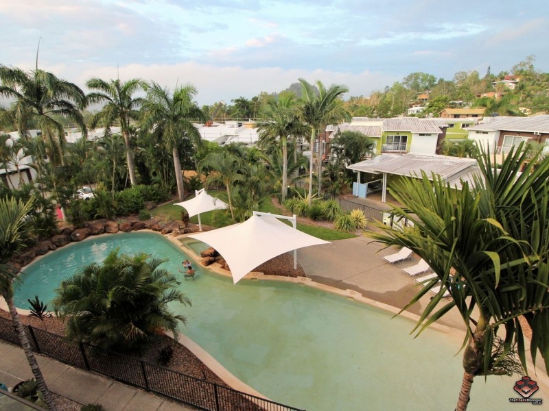 65 Manooka Drive, Cannonvale QLD 4802