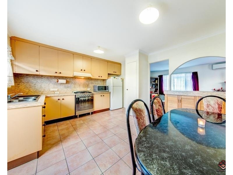 8 Bangalow Street, Algester QLD 4115