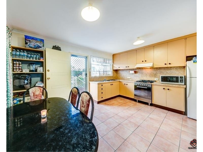 8 Bangalow Street, Algester QLD 4115