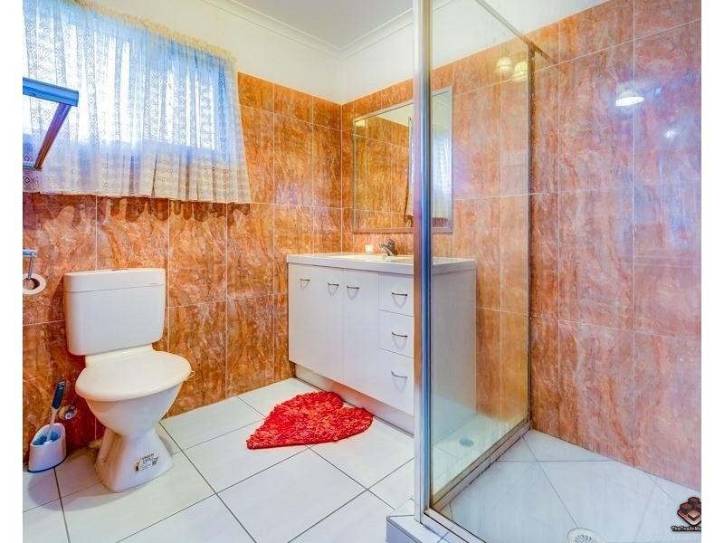 8 Bangalow Street, Algester QLD 4115