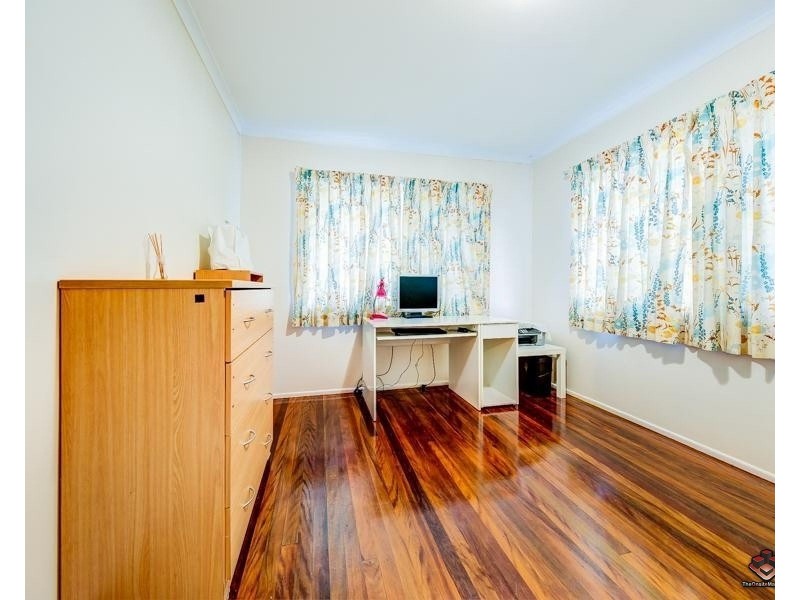 8 Bangalow Street, Algester QLD 4115