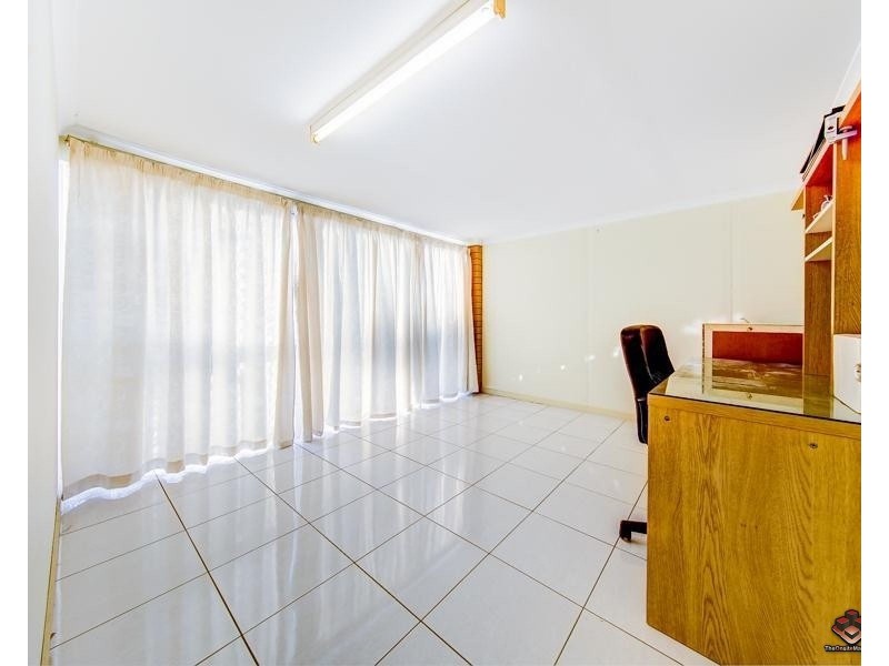 8 Bangalow Street, Algester QLD 4115