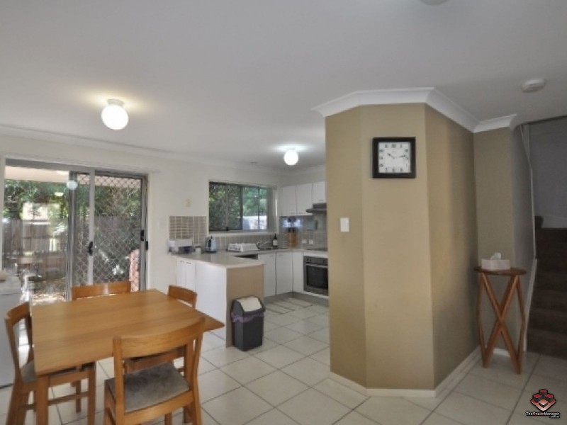 130 Jutland Street, Oxley QLD 4075