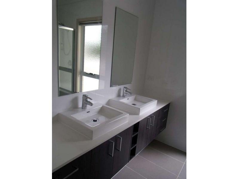 13 Chirn Crescent, Southport QLD 4215