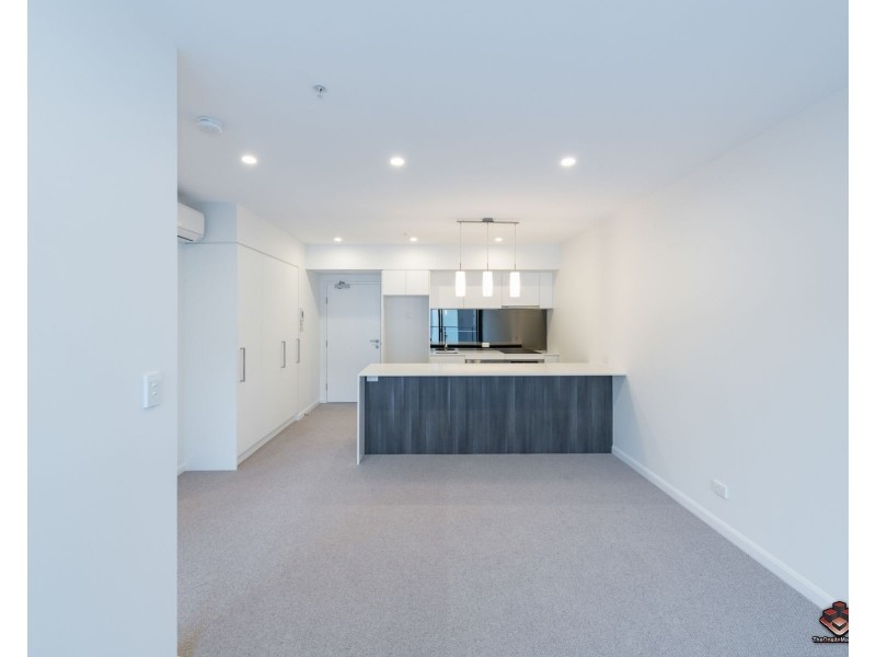 20808/300 Old Cleveland Road, Coorparoo QLD 4151