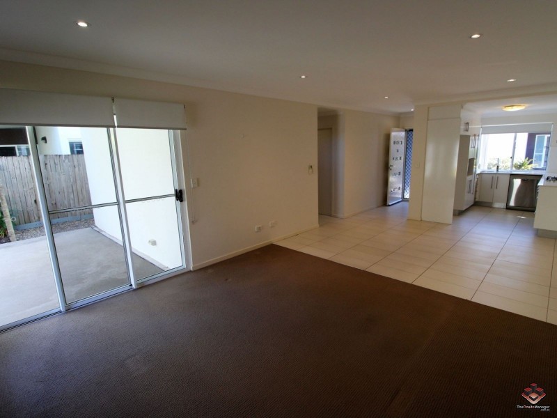 65 Manooka Drive, Cannonvale QLD 4802