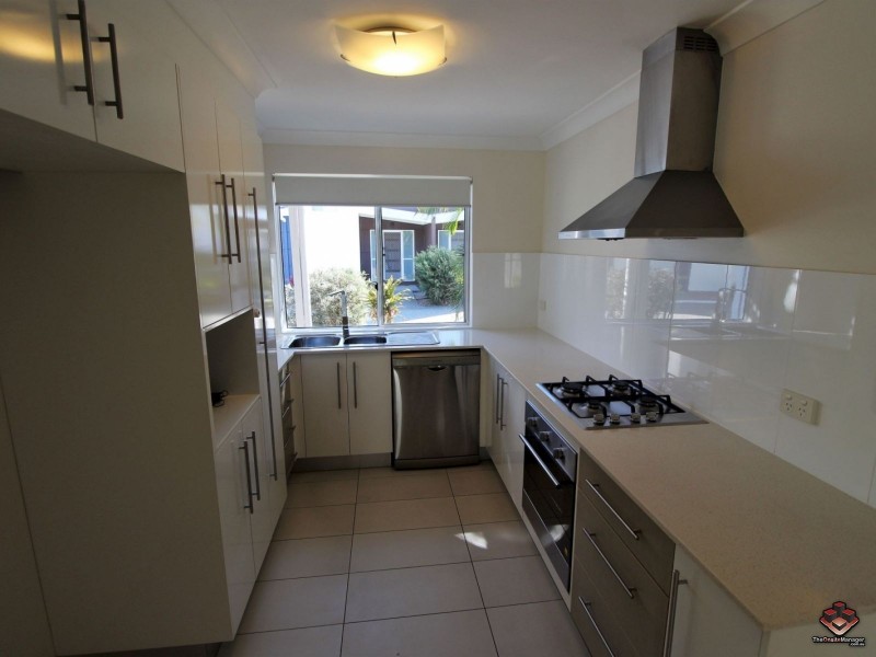 65 Manooka Drive, Cannonvale QLD 4802