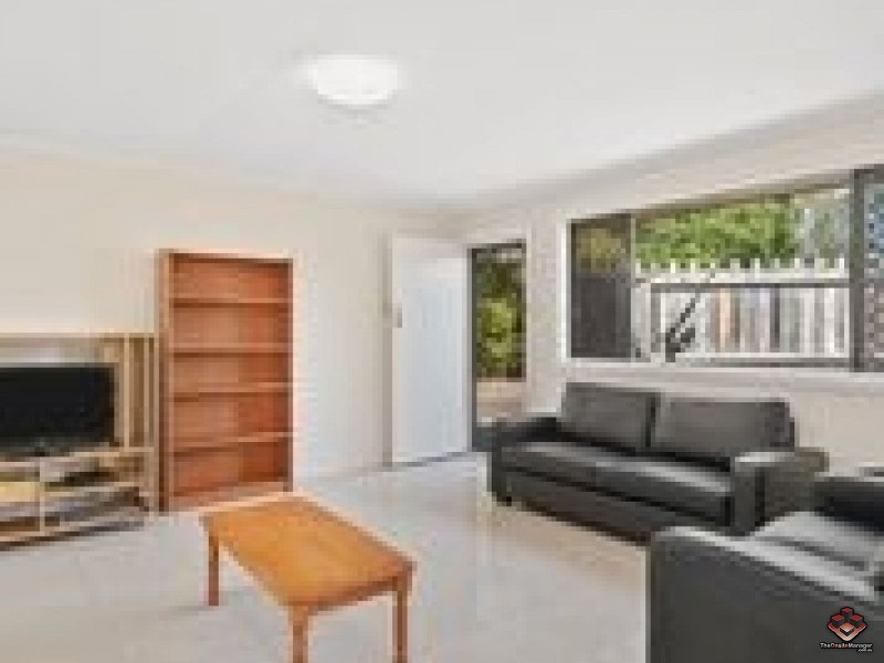 7 Bedser Street, Macgregor QLD 4109