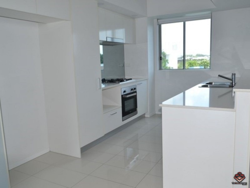 3 Compass Drive, Biggera Waters QLD 4216