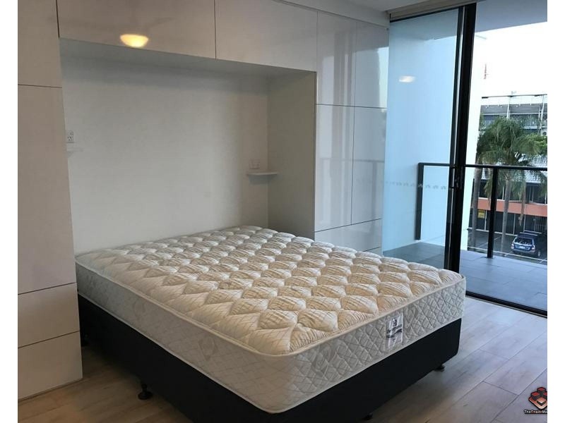 21 Nile Street, Woolloongabba QLD 4102