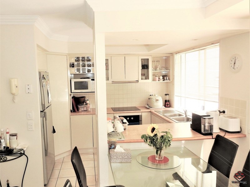 433 Brisbane Road, Coombabah QLD 4216