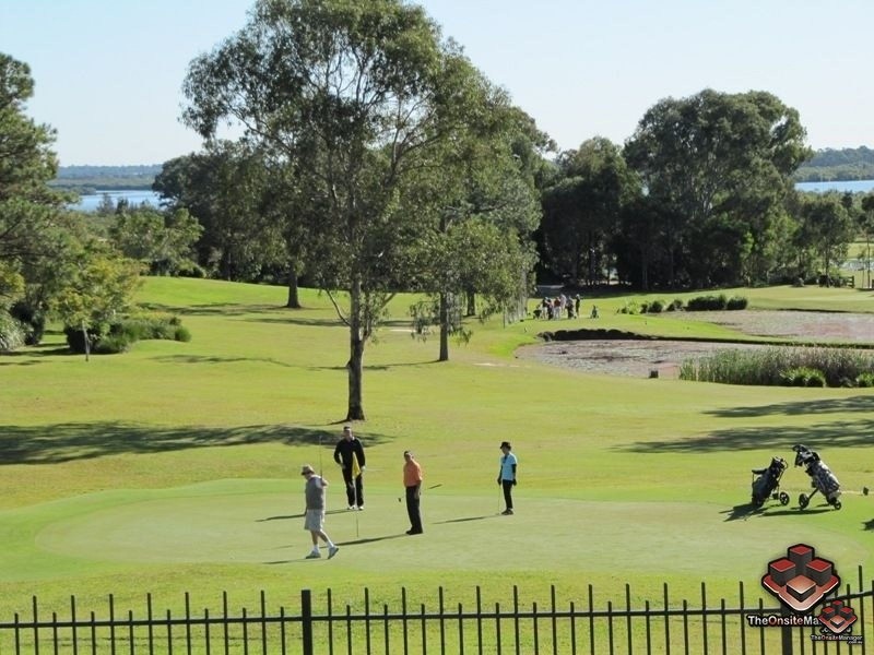 433 Brisbane Road, Coombabah QLD 4216