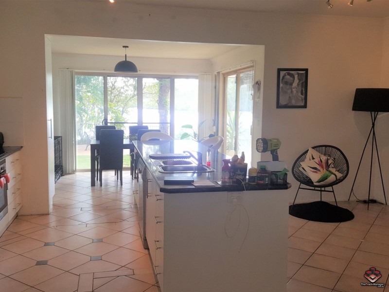 92 Guineas Creek Road, Currumbin Waters QLD 4223