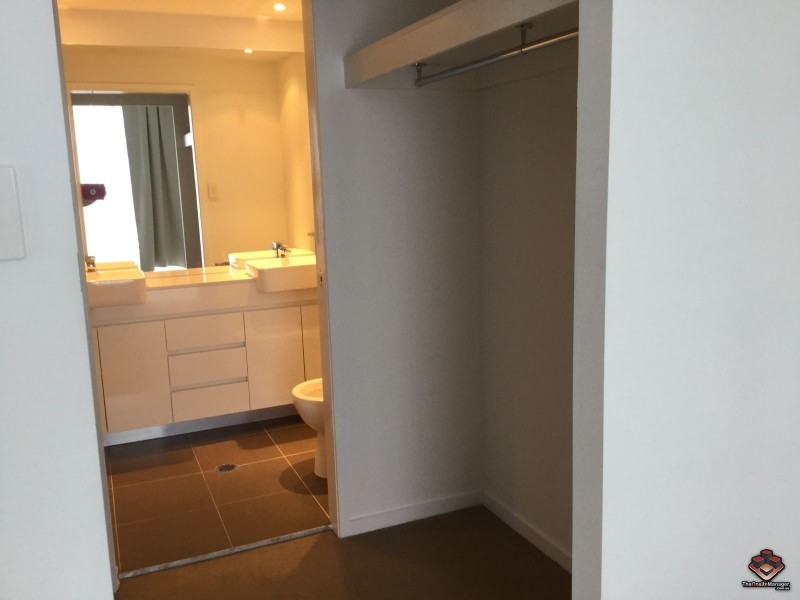 15 Compass Drive, Biggera Waters QLD 4216