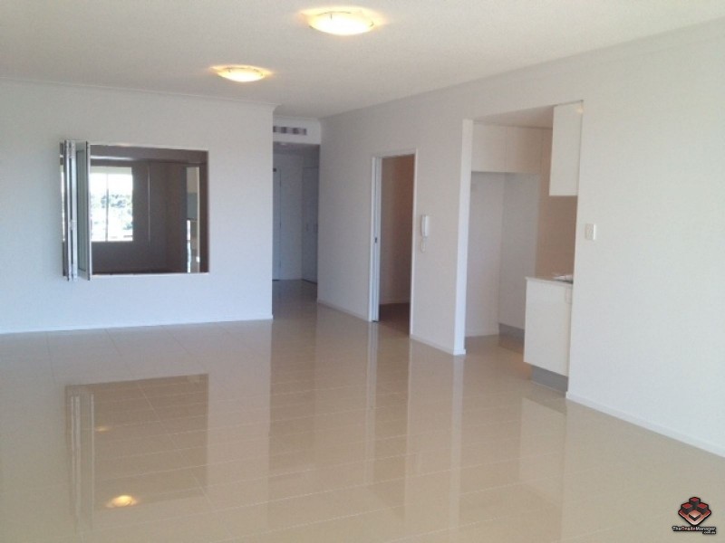 15 Compass Drive, Biggera Waters QLD 4216