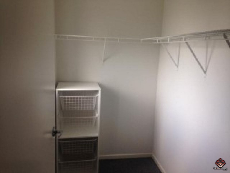 16A Cricket Street, Coopers Plains QLD 4108