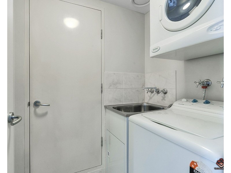 321 Main Street, Kangaroo Point QLD 4169