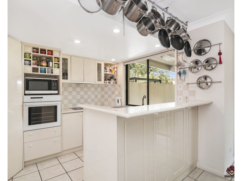 57/60 Caseys Road, Hope Island QLD 4212