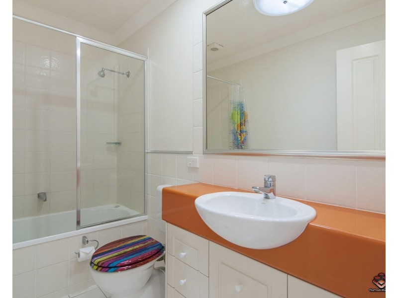 57/60 Caseys Road, Hope Island QLD 4212