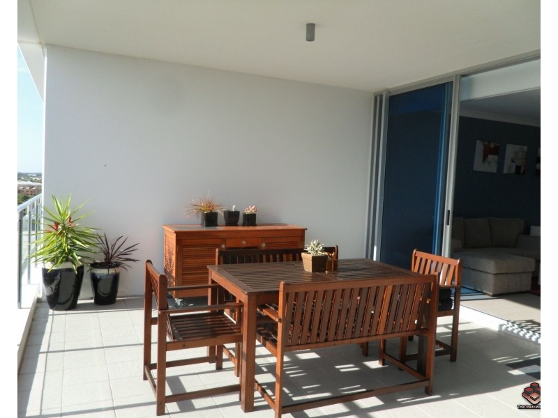 430 Marine Parade, Biggera Waters QLD 4216