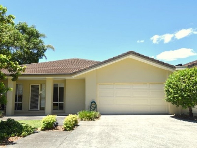 407 Oxley Drive, Runaway Bay QLD 4216
