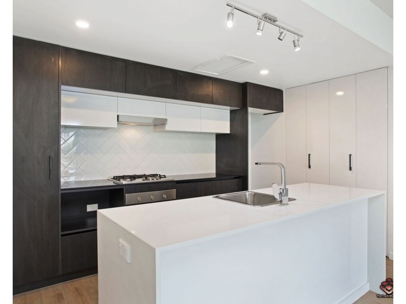 573 Coronation Drive, Toowong QLD 4066