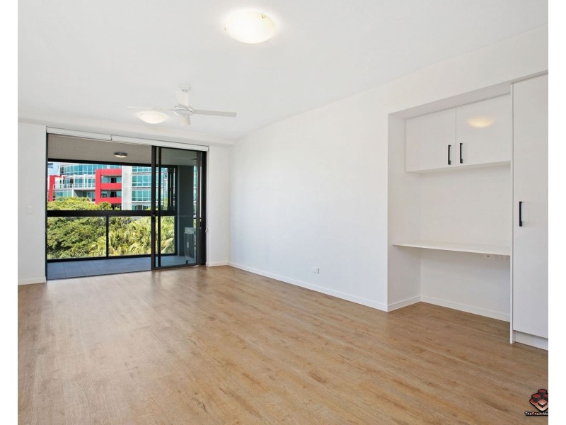 573 Coronation Drive, Toowong QLD 4066