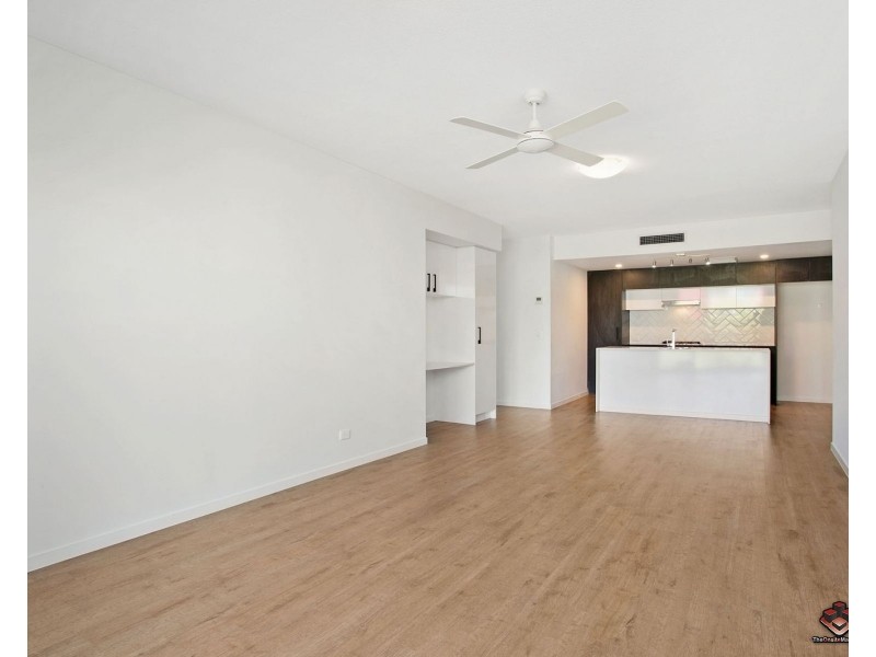 573 Coronation Drive, Toowong QLD 4066