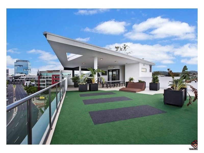 573 Coronation Drive, Toowong QLD 4066