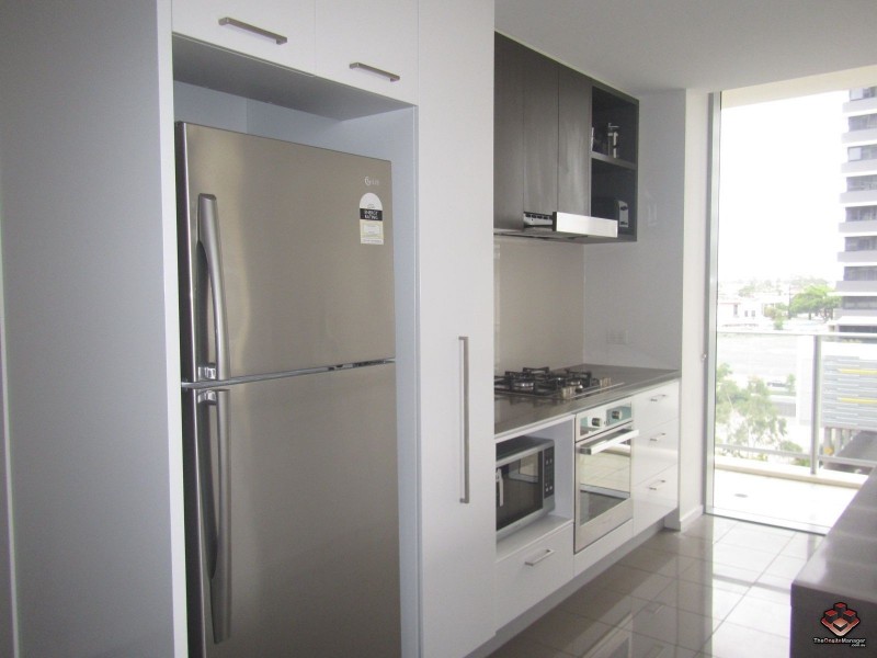 37C Harbour Road, Hamilton QLD 4007