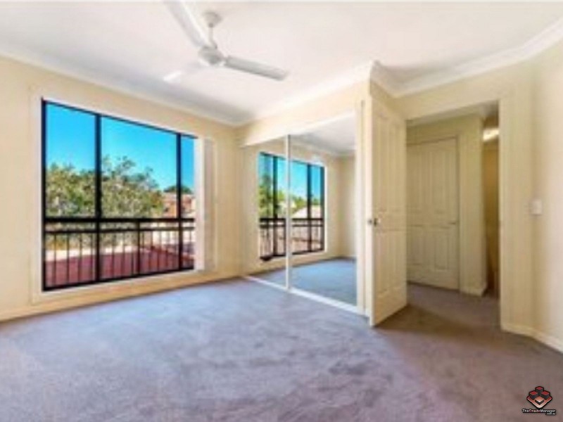 206 Cheltenham Drive, Robina QLD 4226