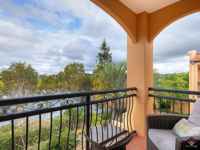 206 Cheltenham Drive, Robina QLD 4226