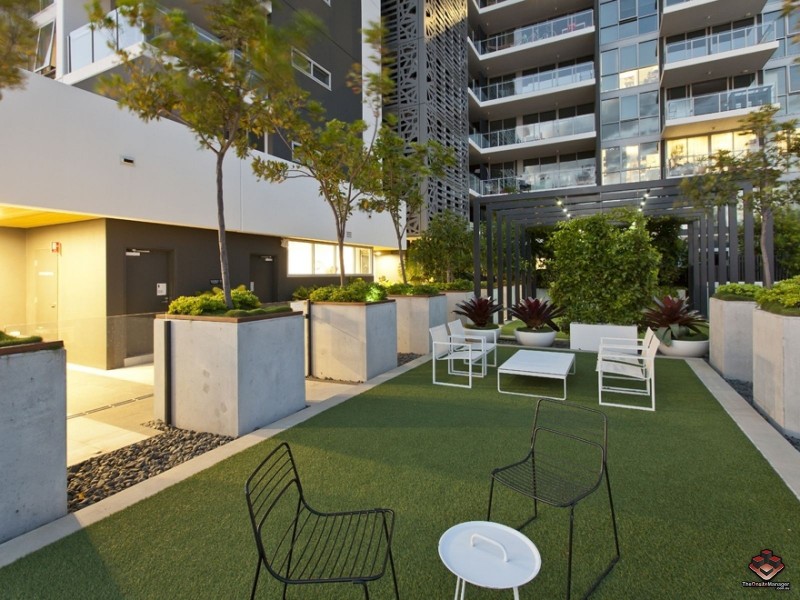 855 Stanley Street, Woolloongabba QLD 4102