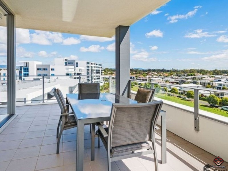 41 Harbour Town Drive, Biggera Waters QLD 4216