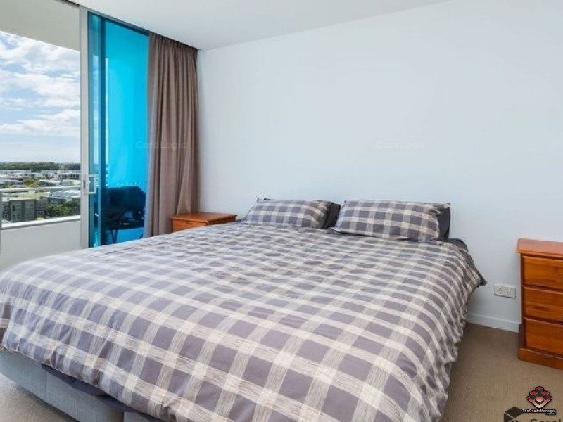 41 Harbour Town Drive, Biggera Waters QLD 4216